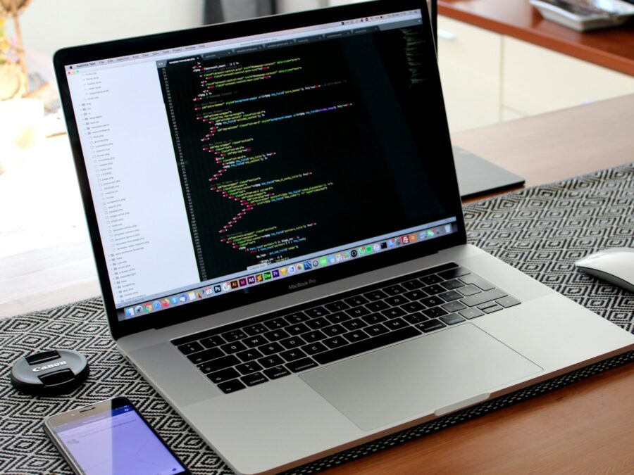 Projektowanie i porządkowanie strony internetowej w CyberOazie
